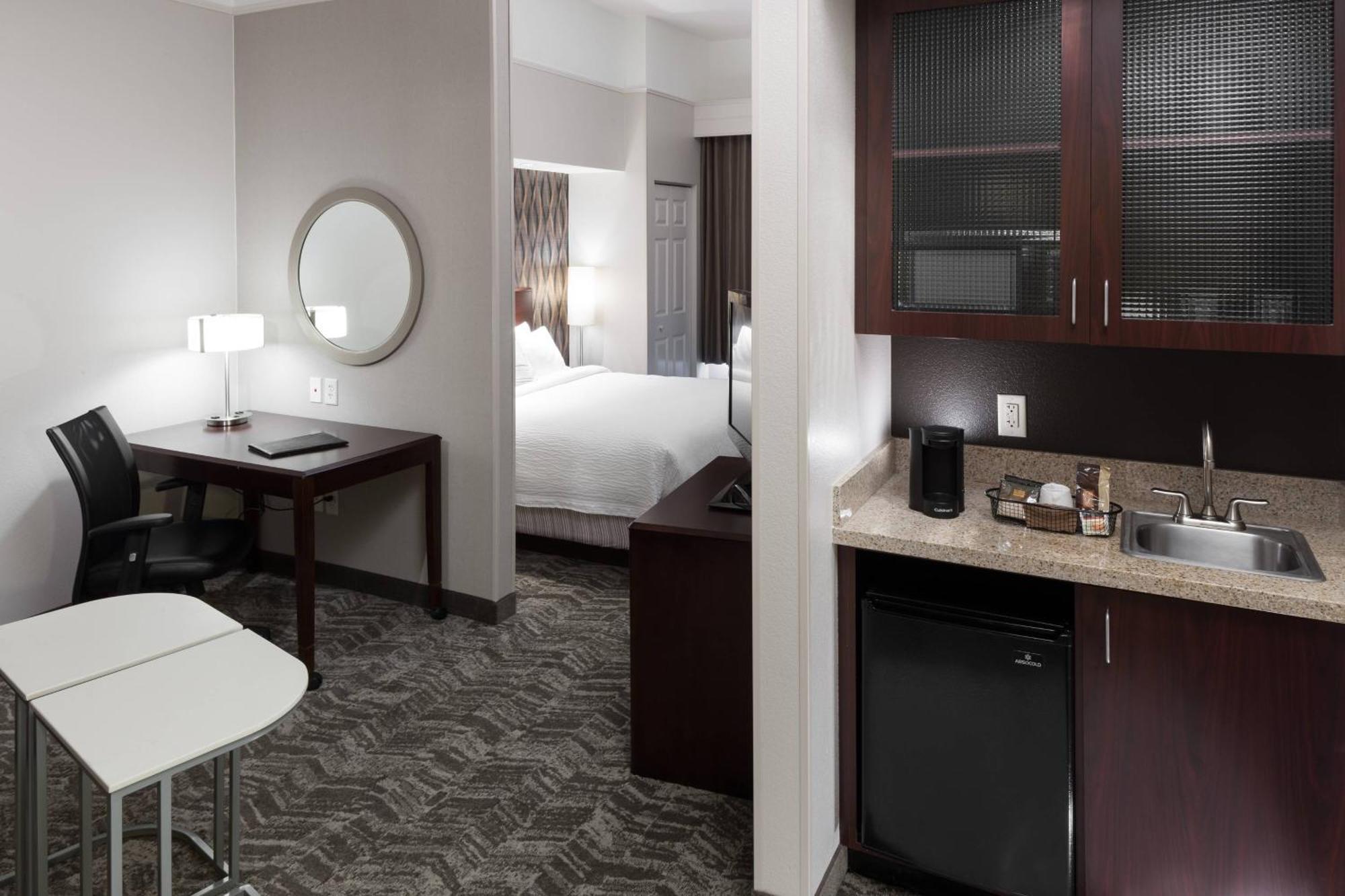 Springhill Suites By Marriott Portland Vancouver Exterior photo